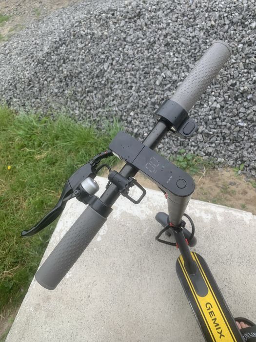 Електро самокат. Gemix