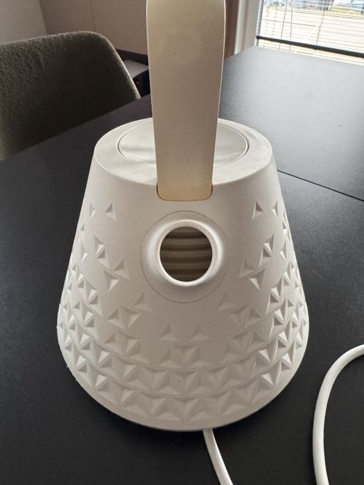 Czajnik elektryczny Morphy Richards bialy