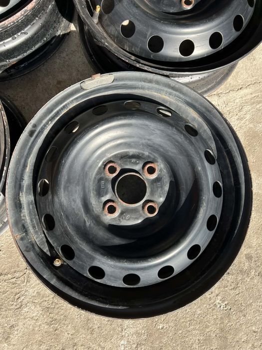 Felgi stalowe R15 4x100 ET45 Toyota Yaris II III