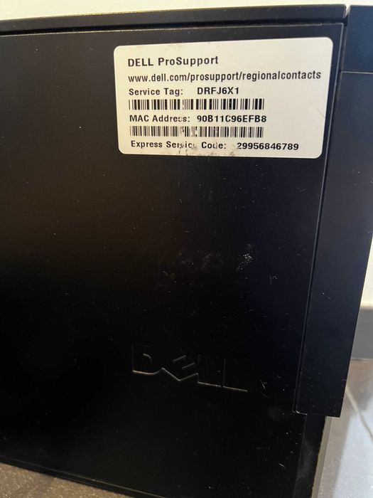 Dell i3 komputer, monitor i głośniki zintegrowane, system Windows 10