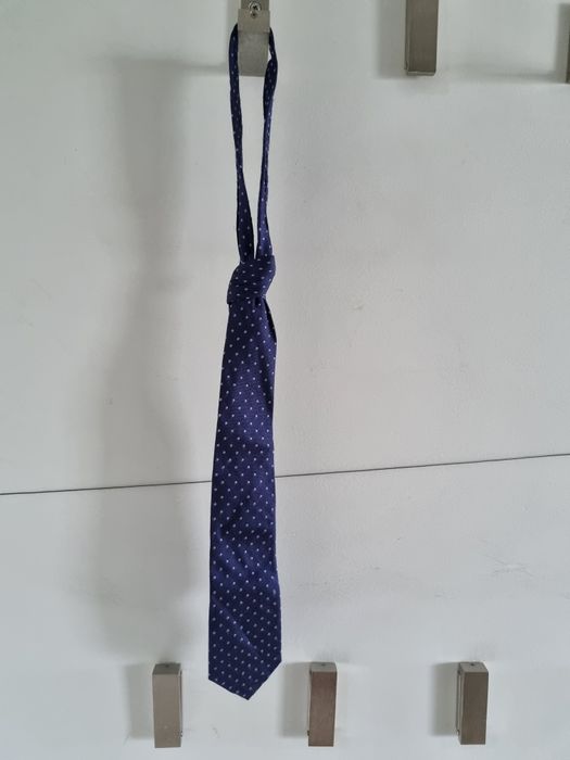 Camisa Zara menino e gravata Hackett