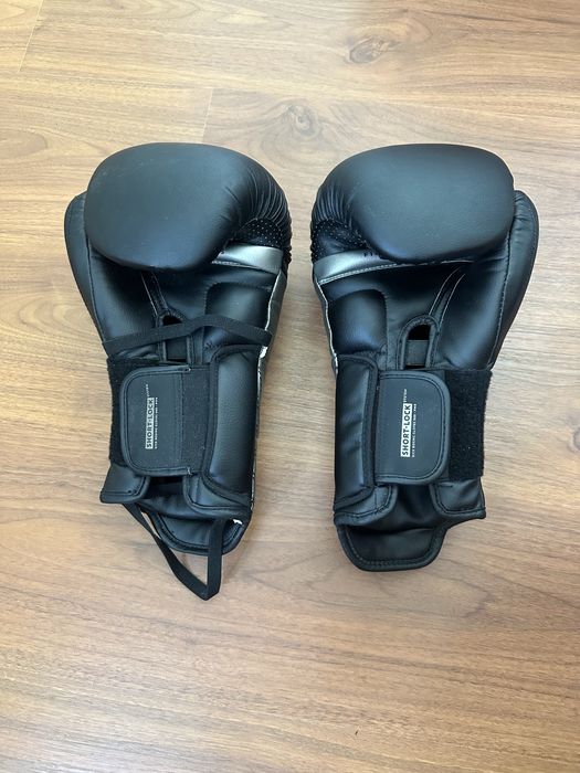 Luvas de Kickboxing Outshock 500 PWR Decathlon 14 oz