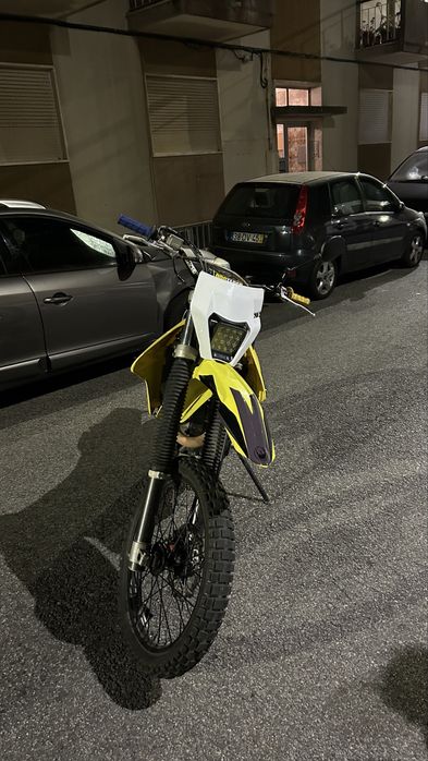 Drz 400 E        .