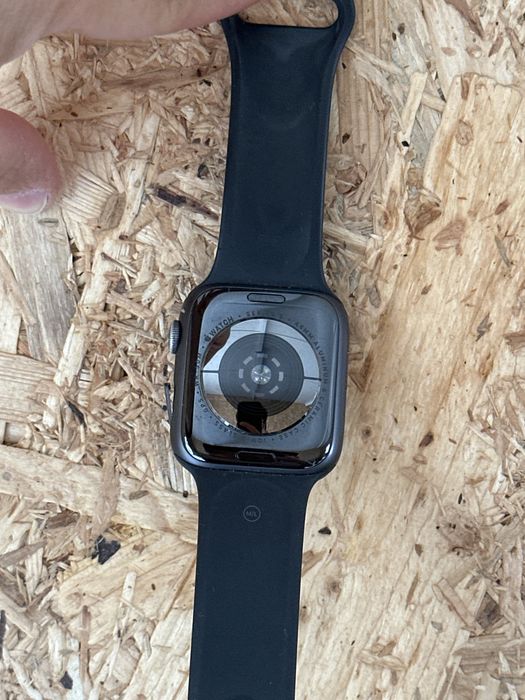 Apple watch serie 5 a funciona com um botao avariado