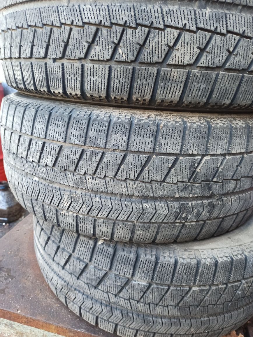 Bridgestone Blizzak VRX - купить зимнюю резину Bridgestone Blizzak VRX в  Киеве, Харькове, Днепре, Львове, Одессе, Украине | Цена, отзывы, фото