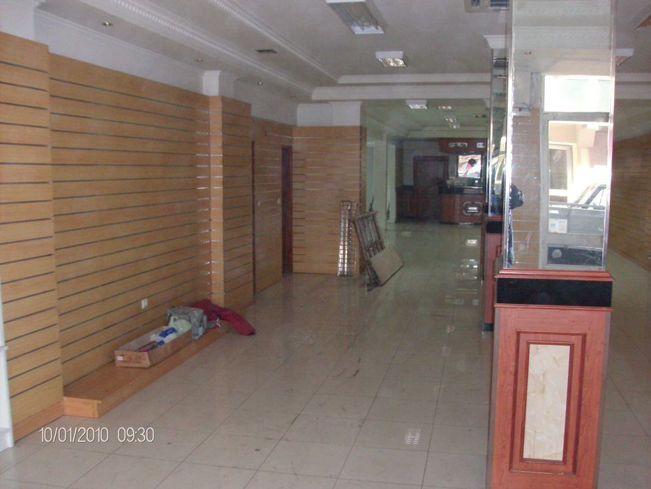 Vendo Estabelecimento Comercial com 500 M2 em Abrantes ...tem Alvará de Restaurante e Licença Para Qualquer outro Ramo Comercial