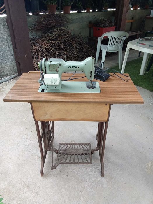 Máquina de Costura Oliva CL.50 Automática