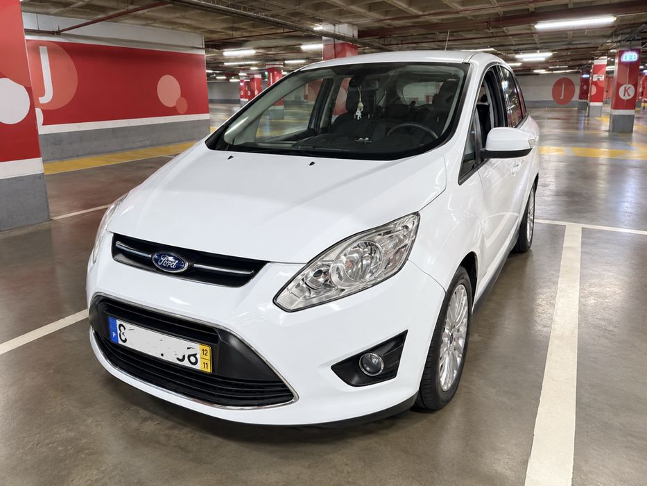 Ford C-Max 1.6 TDCi | 2012 | Espaçoso, confortável e muito bem cuidado