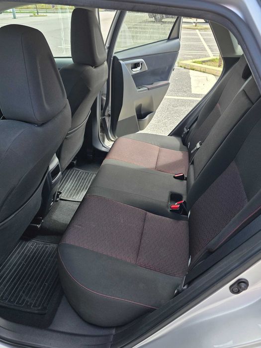 Toyota Auris 1.4D-4D Sport