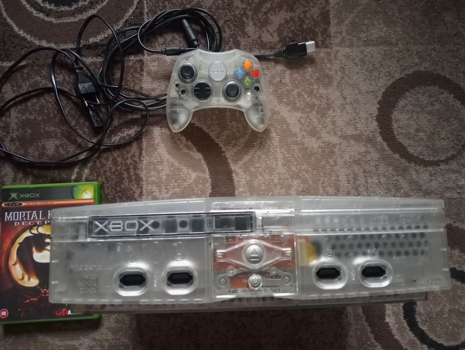 Продам Microsoft Xbox Crystal Edition "ЕVO"