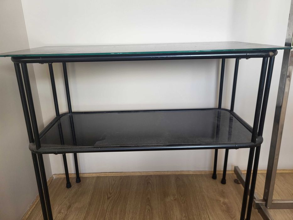 Black Glass Table64585827840641120