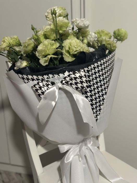 Служба доставки  цветов по Харькову. Роза от 15 грн