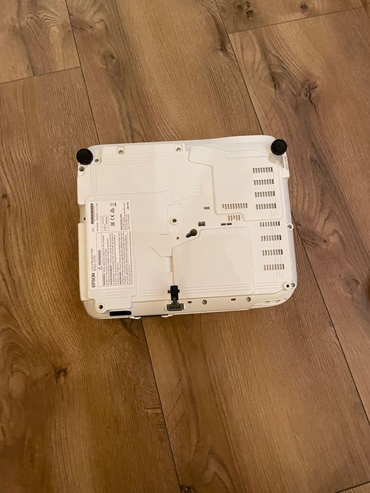 Rzutnik EPSON EH-TW5300
