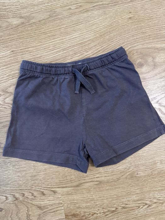 Ціна за набір із 4 шортів