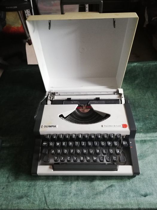 Máquina de escrever antiga