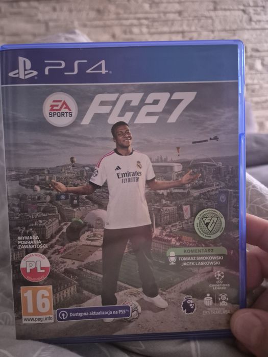 Sprzedam Gra FIFA27 PS4