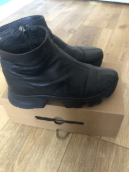 Замшеві ботінки 39