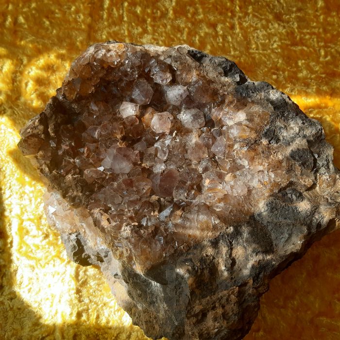 Самородок  камень