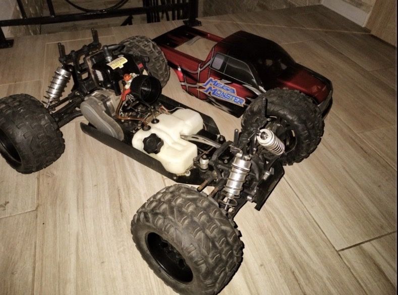Model rc petrol 1:6 4x4 mega monster