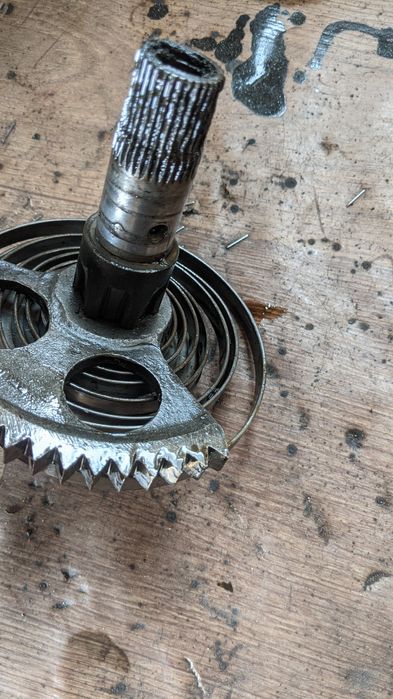 Заводний вал,з пружиною та сектором, Юпітер 4