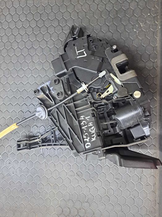 Zamek drzwi LEWY TYŁ Ford Kuga Mk1 8V4A-S26413-GA