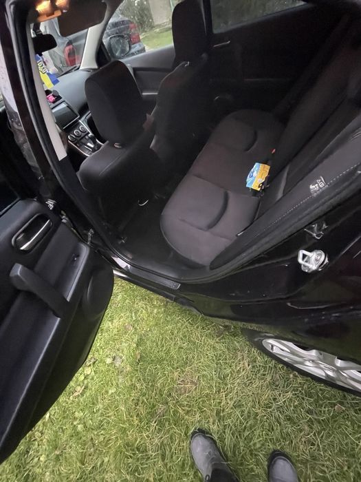 Мазда 6 2010 року