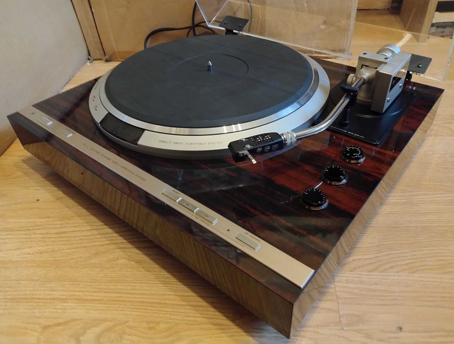 Gramofon VICTOR QL-Y7