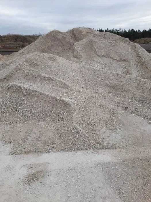Kamień wapienny kruszywo 0-31.5mm 4-31.5 0-63mm tłuczeń granit grys
