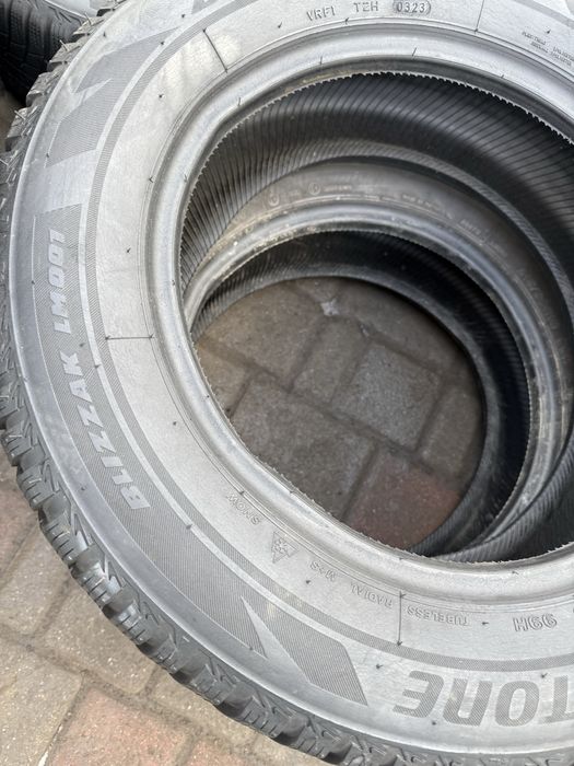 Колеса/резина/гума 215/60R16 Bridgestone
