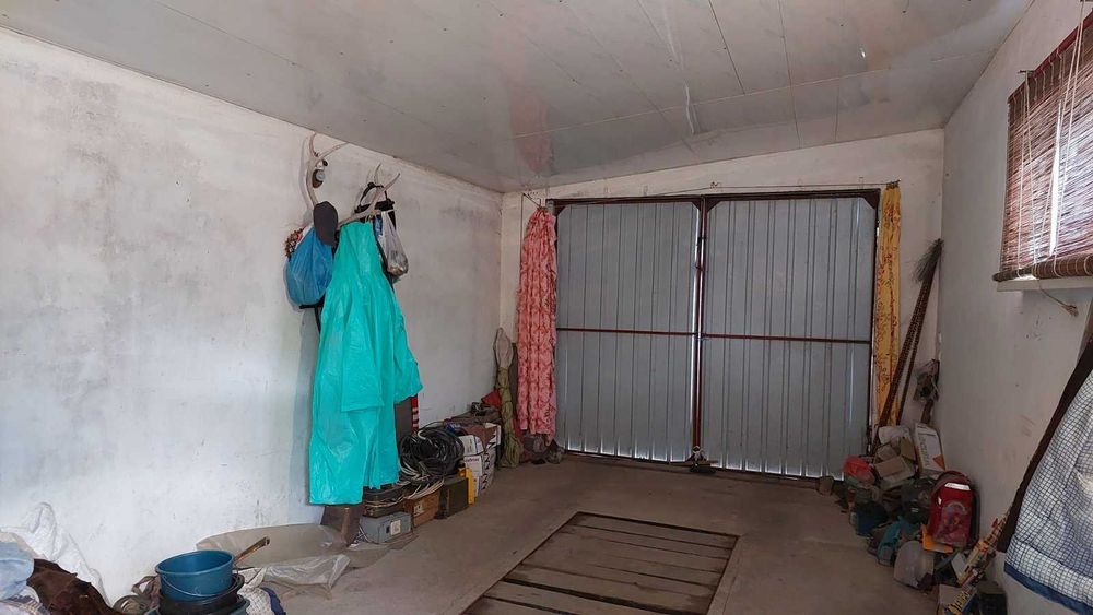 Продаж  будинку . 12сот. землі.