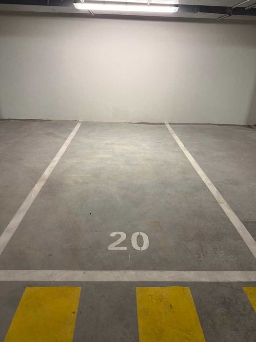 Estacionamento privado com avença mensal – Parque das Nações/Moscavide