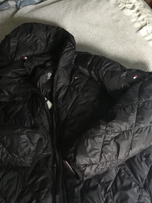 Blusão Tommy Hilfiger novo