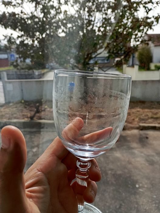 Vendo 58 copos de cristal