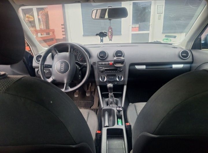AUDI A3 1.6 Benzyna