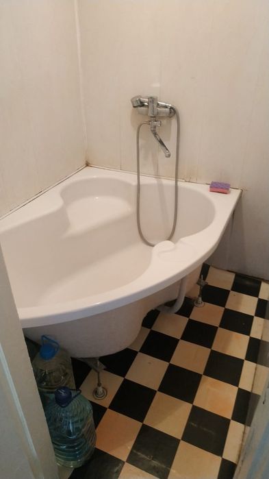 подобово погодинно 2-х кім квартира КОНДИЦІОНЕР 7місць 1поверх