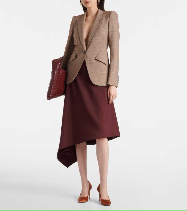 Satynowe szpilki z eleganckiej satyny krepowej