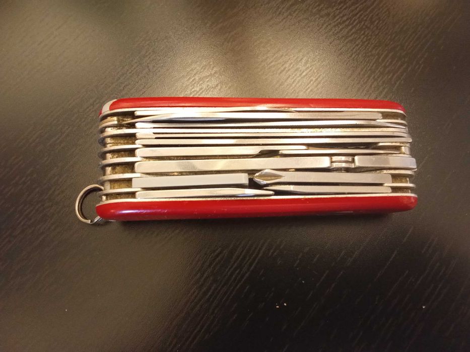 Canivete Suiço Victorinox Swiss Champ