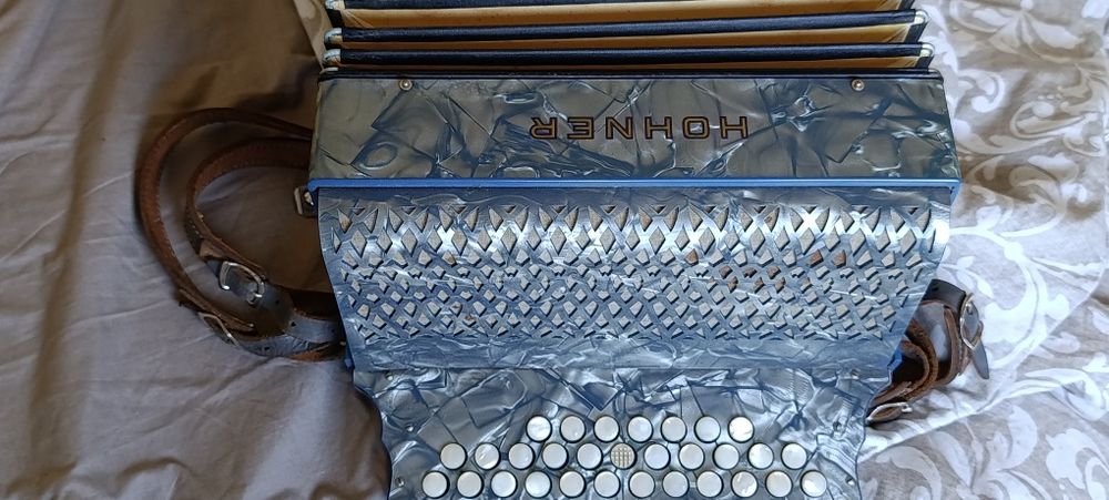 Concertina Hohner Club lV