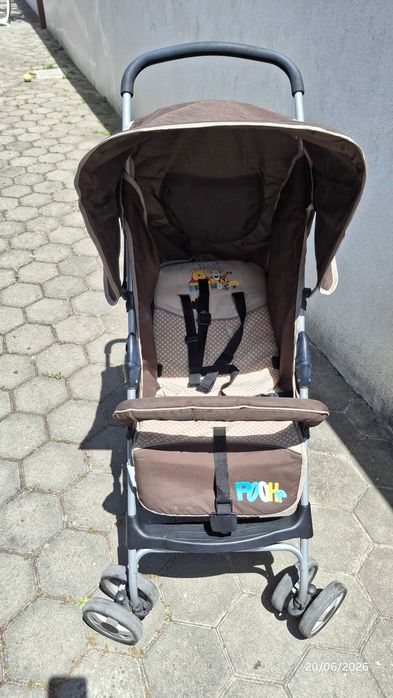 Carrinho passeio compacto bebé