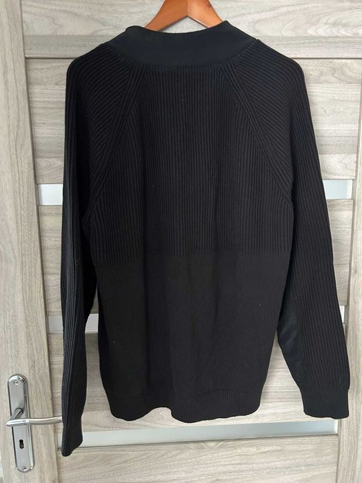 Czarny sweter Calvin Klein