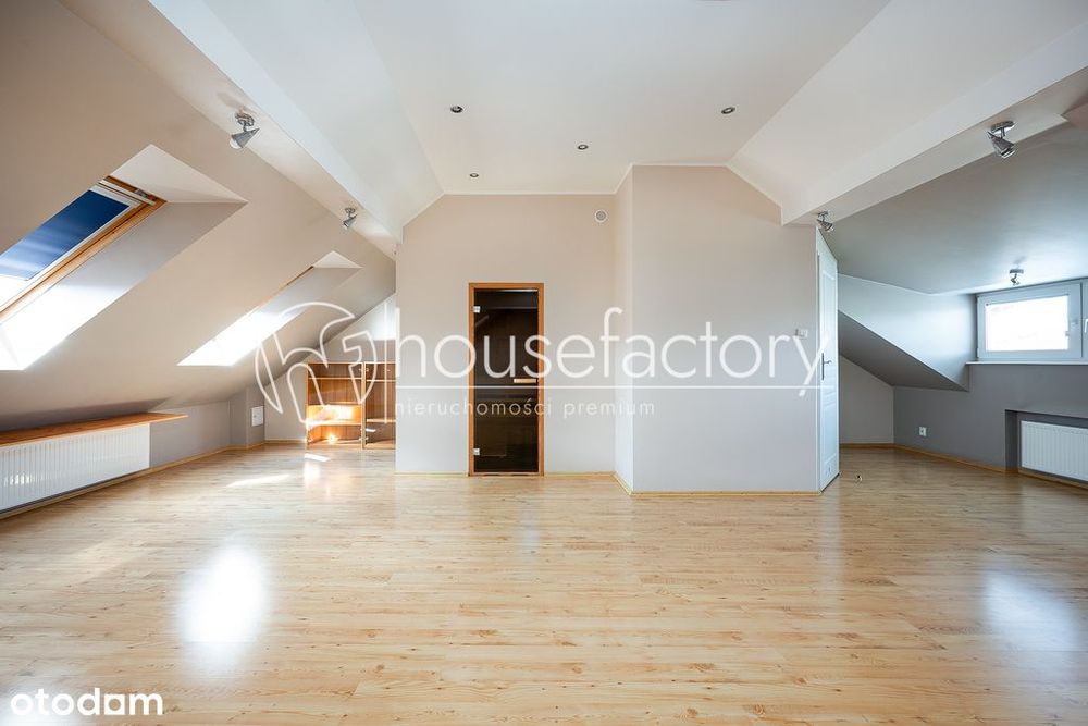 Dom Na Smulsku | 253 M² | Garaż |