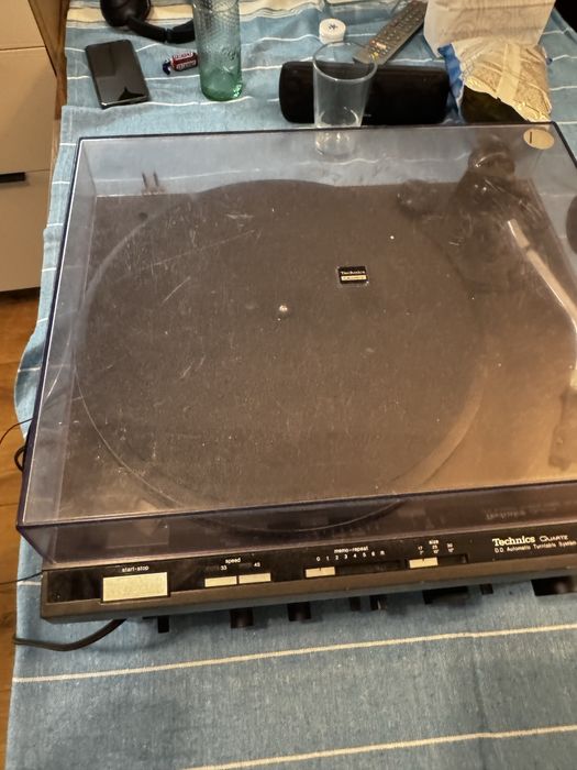 TECHNICS SL Q2 / quartz direct drive