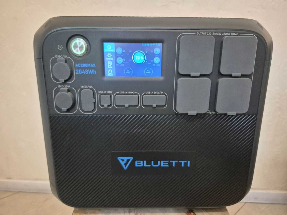 Зарядна станція Bluetti AC200 MAX / 2200 Вт / 2048 Вт⋅год / LiFePO4