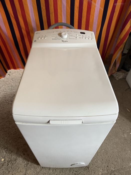 Продам пральну машину Whirlpool на 5 кн