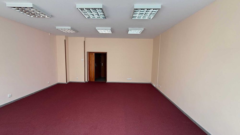 Lokal użytkowy, ul. Wolności 2 Krapkowice centrum