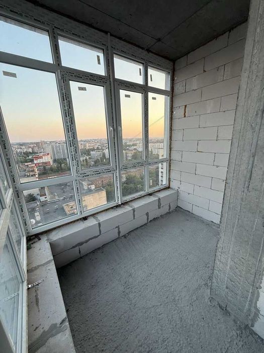 ПРОДАЖ 2-кімнатної квартири на Виставці