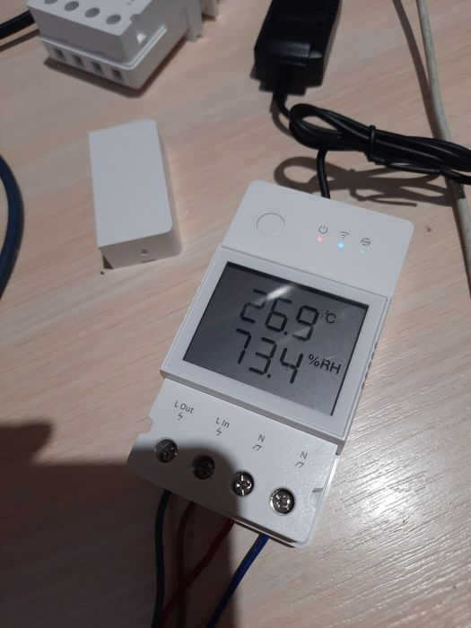 Sonoff TH R3 20А с датчиком  температуры