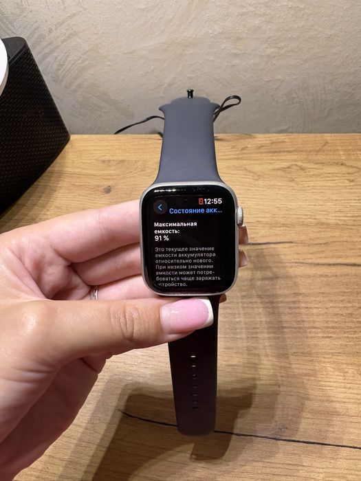 Apple  Watch 5 44 mm акб 91% гарний  стан