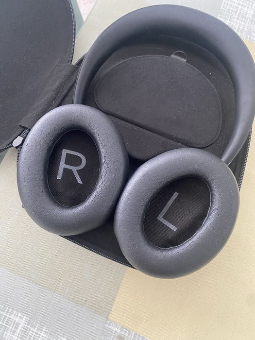 Bose Noise Canceling Headphones 700