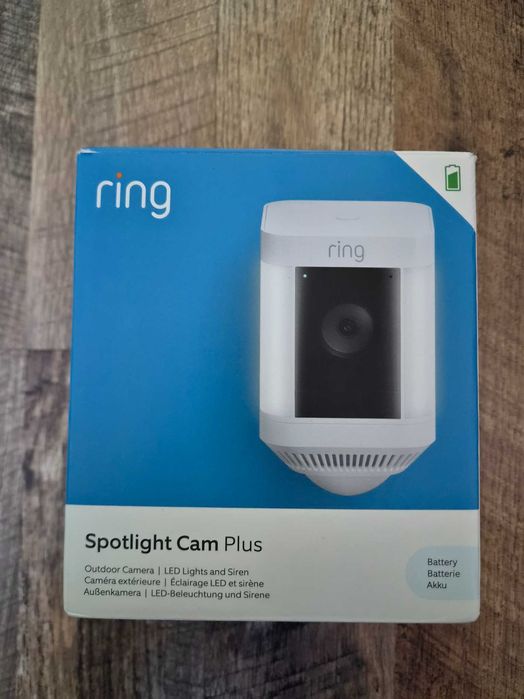 Ring Spotlight Cam Plus Battery – kamera zewnętrzna, nowa